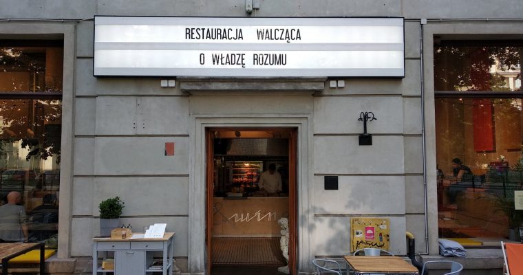 Kur & Wino – PRL-owski street food wraca do łask!