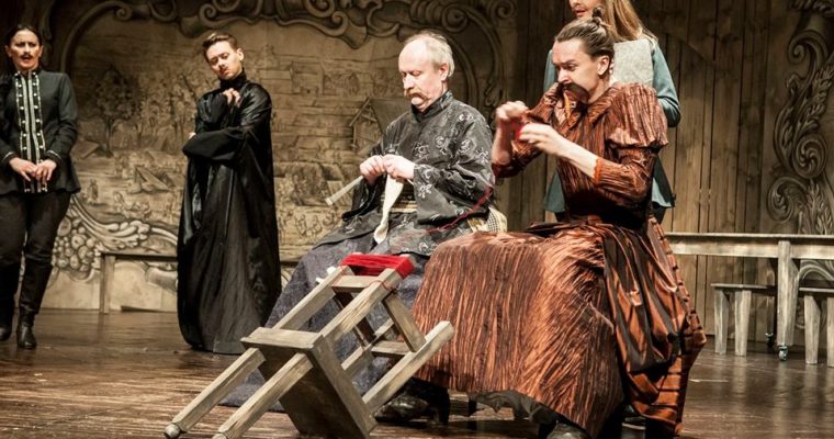 O GODNOŚCI I RÓWNOŚCI, czyli „Gwałtu, co się dzieje!” – Teatr im. J. Osterwy – Gorzów Wielkopolski