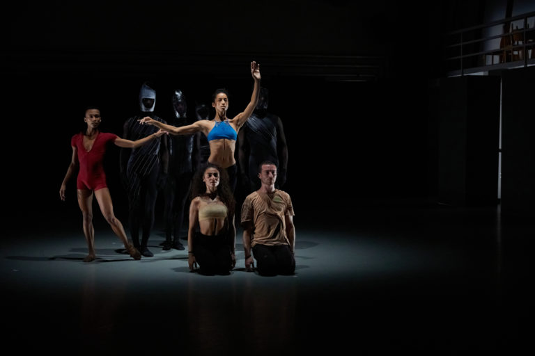 CIEMNOŚĆ I JASNOŚĆ, czyli Basso Continuum/7 danses grecques – Bejart Ballet Lausanne