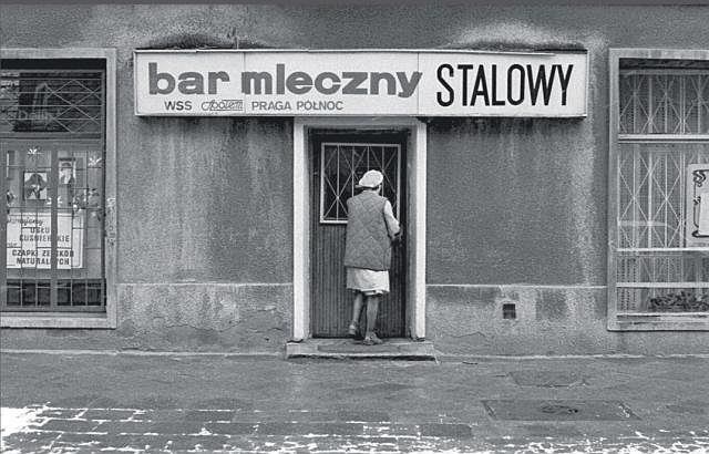 Prawdziwa historia baru mlecznego: Od dworku do paska z kasą